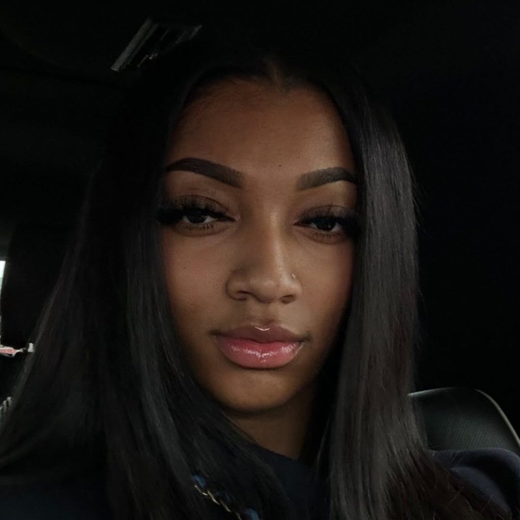 Angel Reese Proflie 1