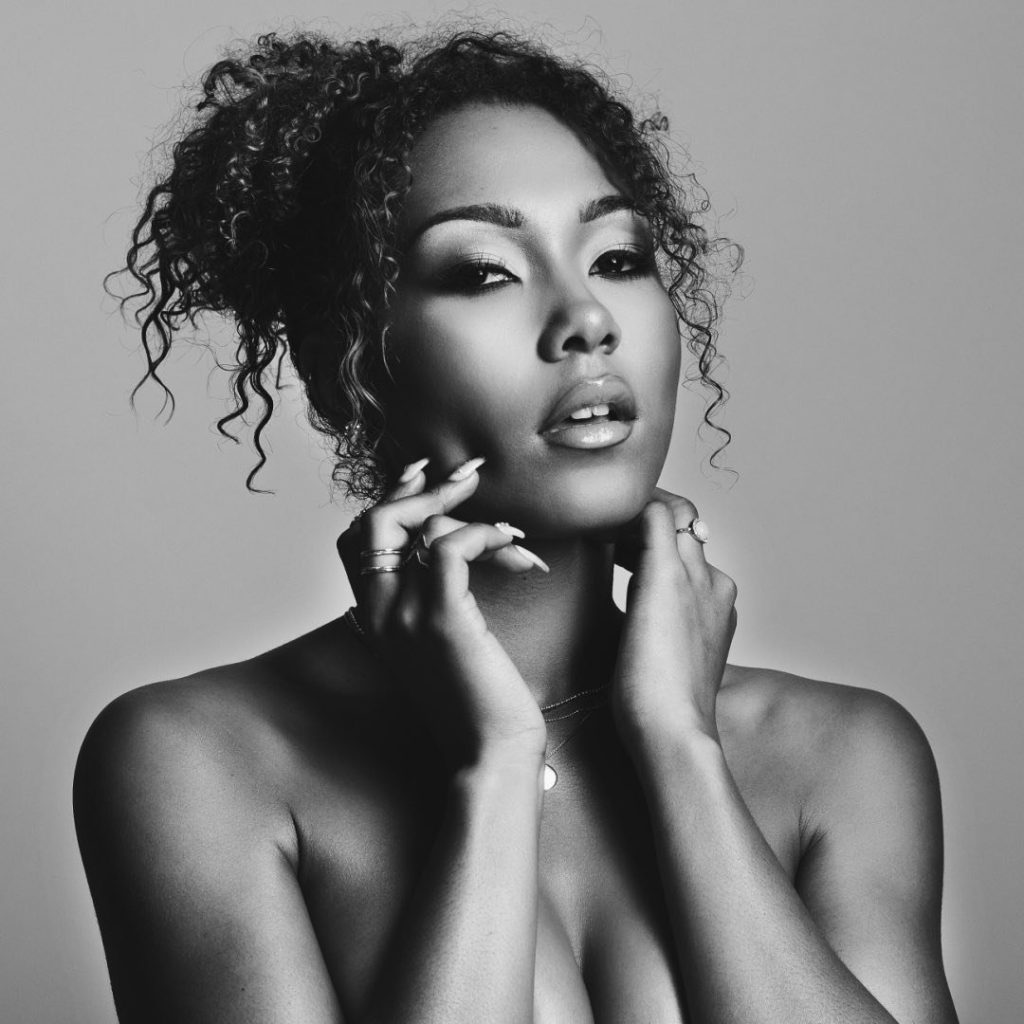 Parker McKenna Posey Proflie 1