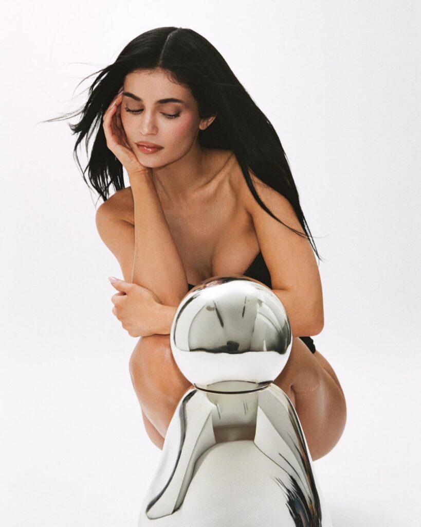 kylie-jenner-kylie-cosmetics-photo-shoot-1 | Divas World Order