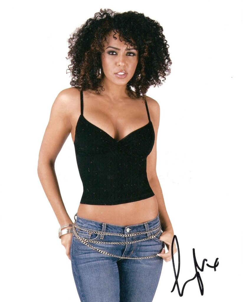 layla-wwe-photo-shoot-4 | Divas World Order