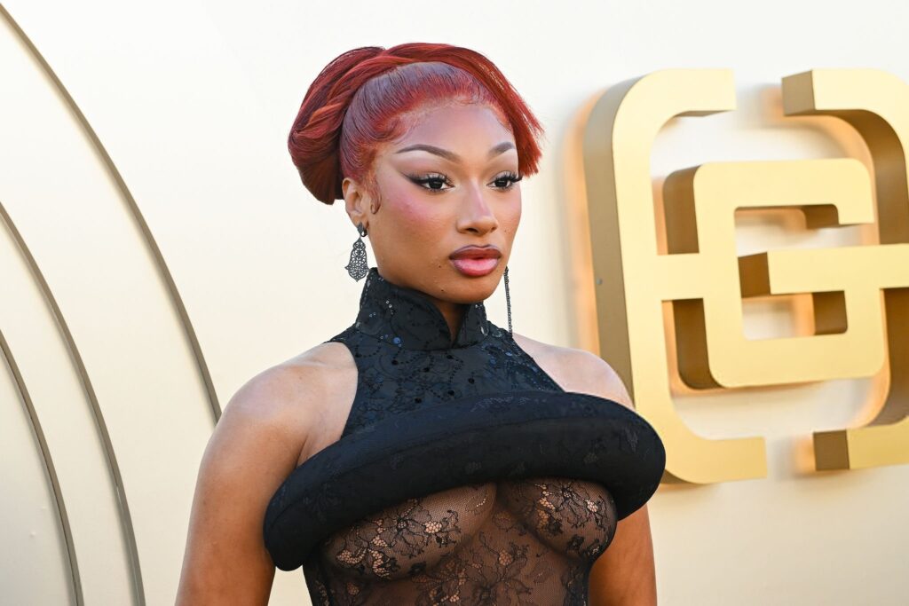 megan-thee-stallion-gold-house-4th-annual-gold-gala-2025-12 | Divas World Order