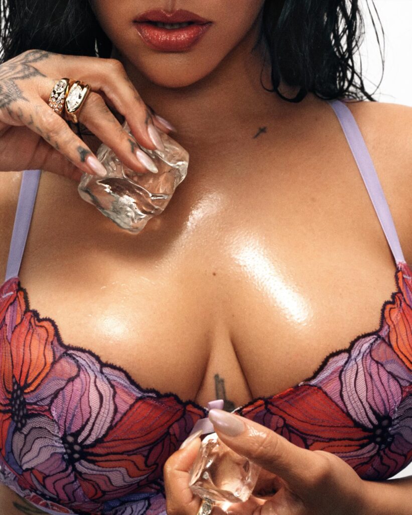 rihanna-lingerie-8 | Divas World Order