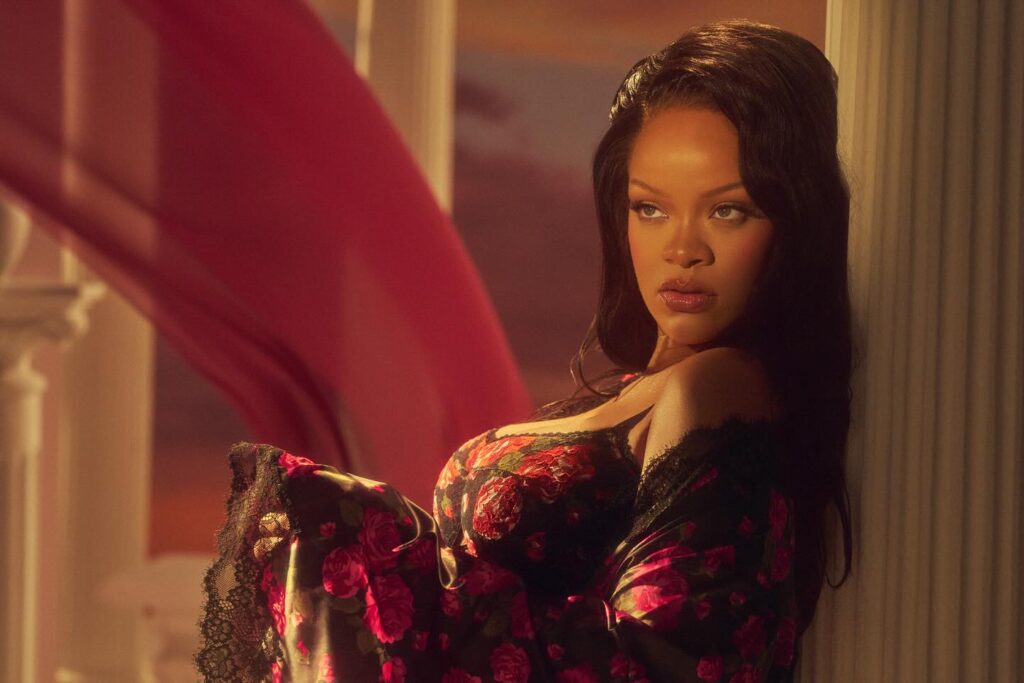 rihanna-savage-x-fenty-valentine-8 | Divas World Order