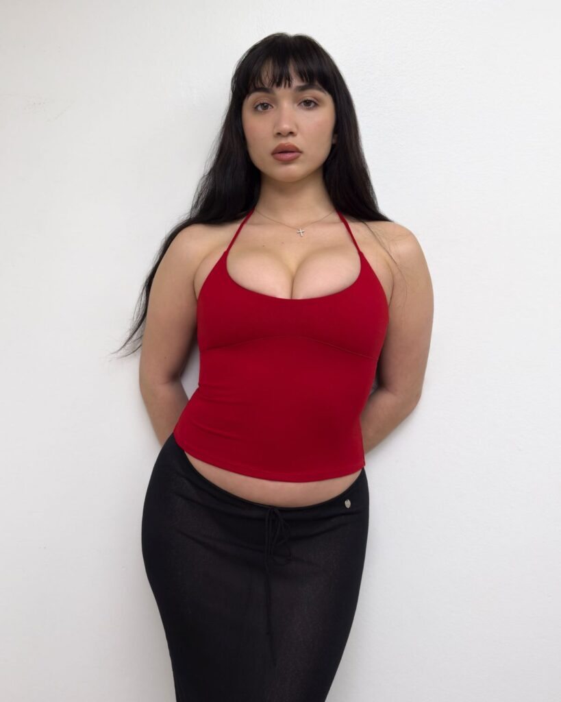 rowan-blanchard-cleavage-3 | Divas World Order