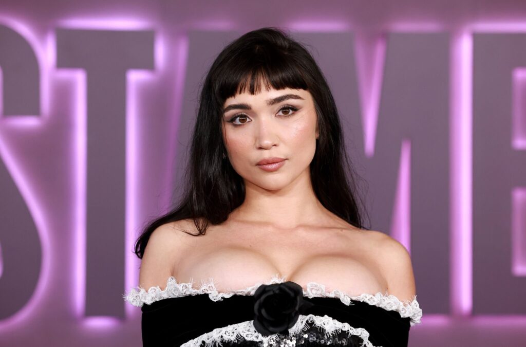 rowan-blanchard-the-testaments-2026-11 | Divas World Order