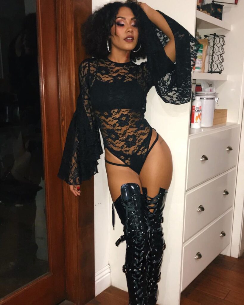 parker-mckenna-posey-lingerie-6 | Divas World Order