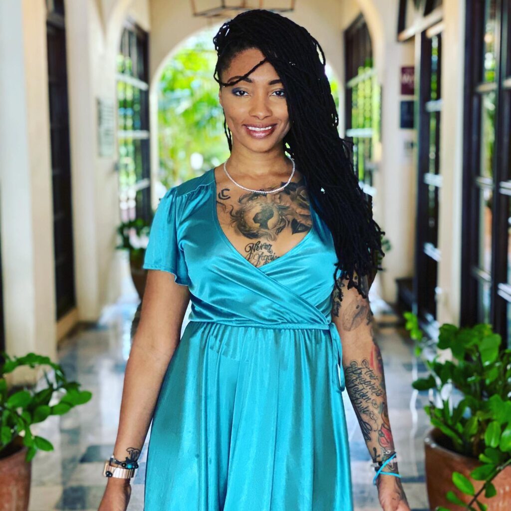 dutchess-lattimore-cleavage-8 | Divas World Order