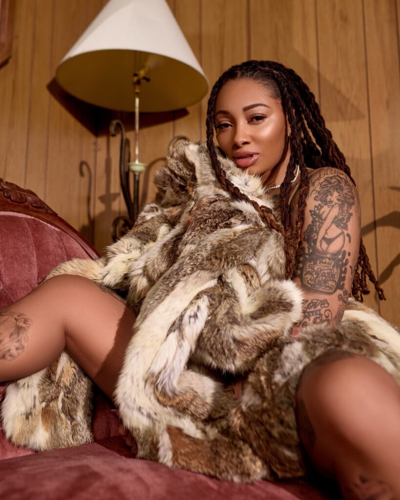 dutchess-lattimore-eye-catch-everything-5 | Divas World Order