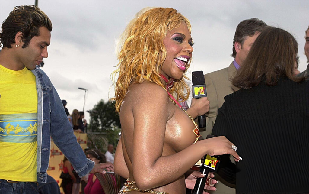 '-kim-mtv-movies-awards-2001-16 | Divas World Order