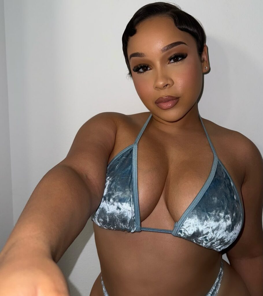 raven-diaz-cleavage-12 | Divas World Order