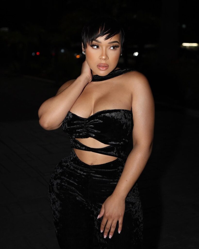 raven-diaz-cleavage-5 | Divas World Order