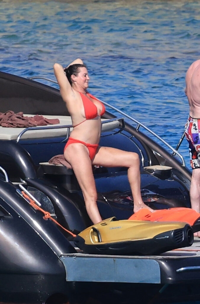 stephanie-mcmahon-bikini-9 | Divas World Order