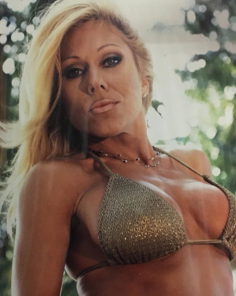 terri-runnels-cleavage-7 | Divas World Order