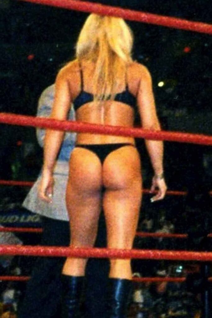 trish-stratus-candid-2 | Divas World Order