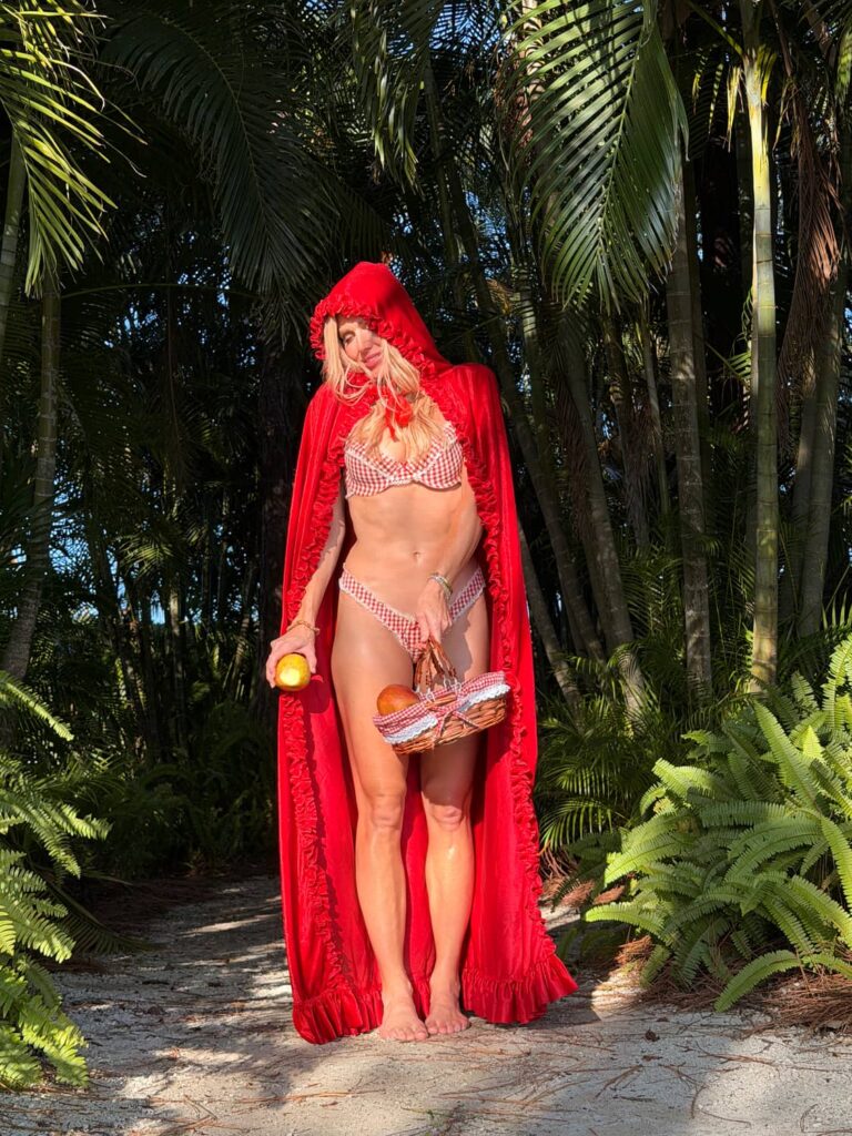 torrie wilson lingerie 31